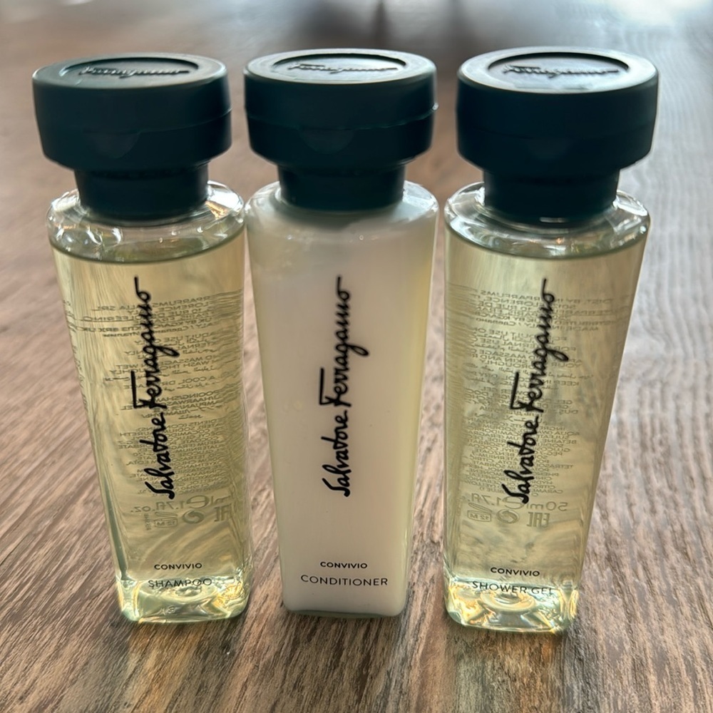 SALVADORE FERRAGAMO BUNDLE SHAMPOO/CONDITIONER/SHOWER GEL